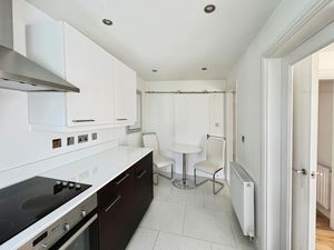 Kitchen- click for photo gallery
